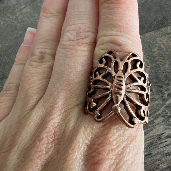 🍭6/$30 Bronze butterfly metallic cut out stretch ring - Picture 4 of 6